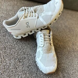 On Running White Athletic Shoes Womens 9.5